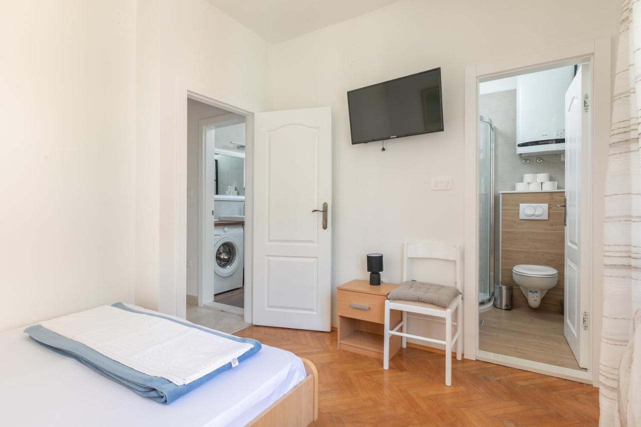 Apartman Ana Boric Podgora Buitenkant foto